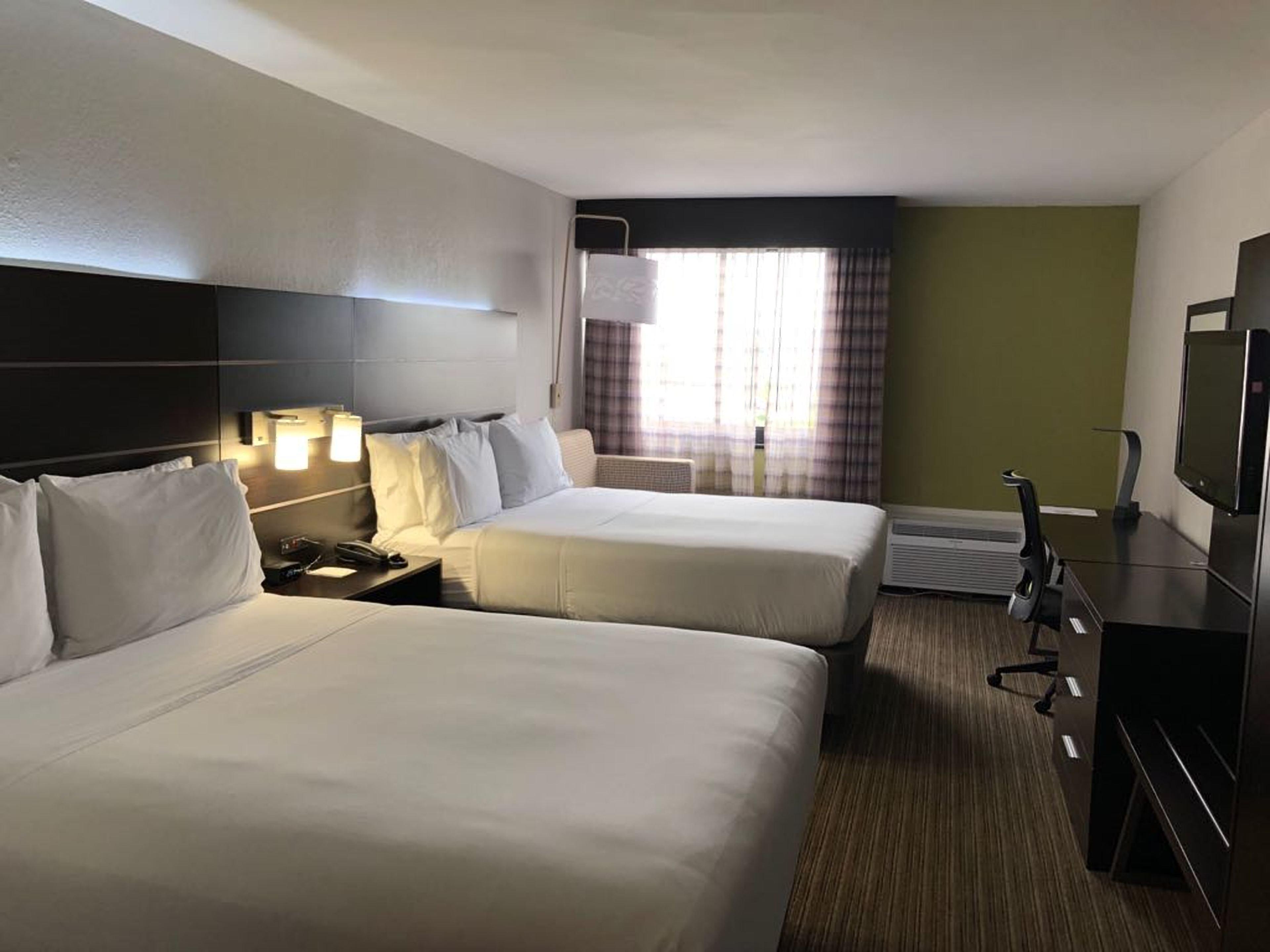 Holiday Inn Express Hotel & Suites Miami - Hialeah By Ihg Exterior foto