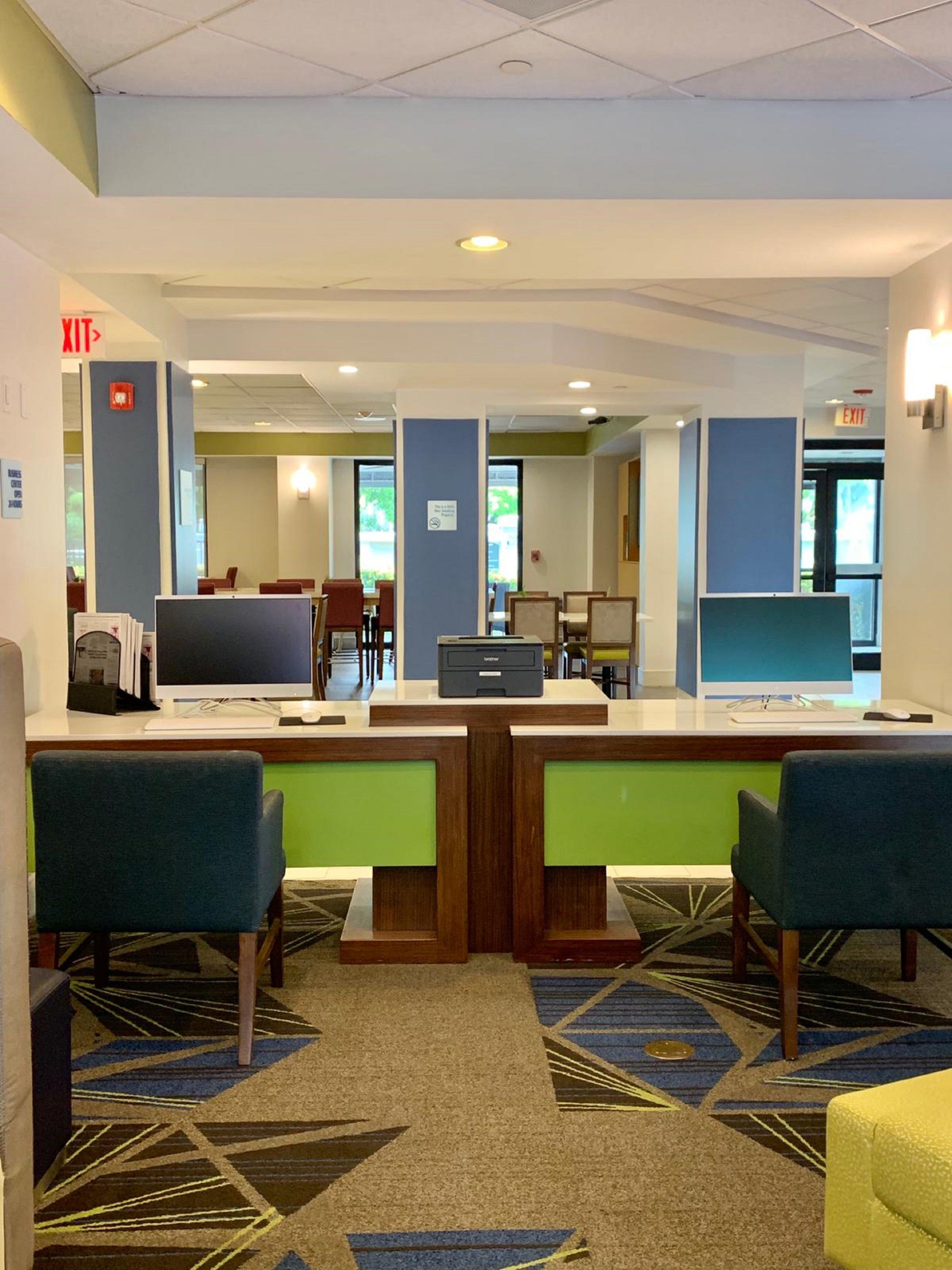 Holiday Inn Express Hotel & Suites Miami - Hialeah By Ihg Exterior foto