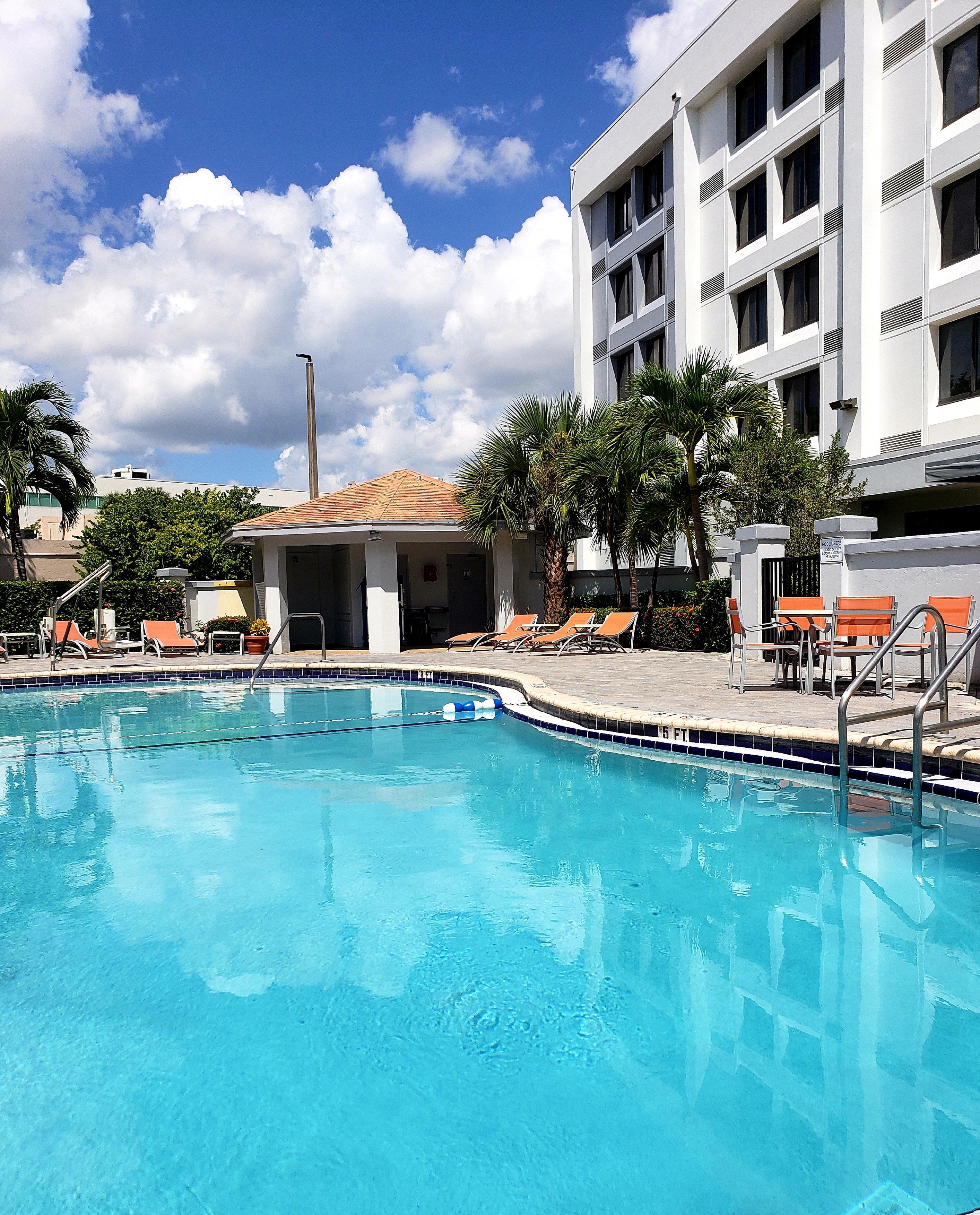 Holiday Inn Express Hotel & Suites Miami - Hialeah, An Ihg Hotel Exterior foto