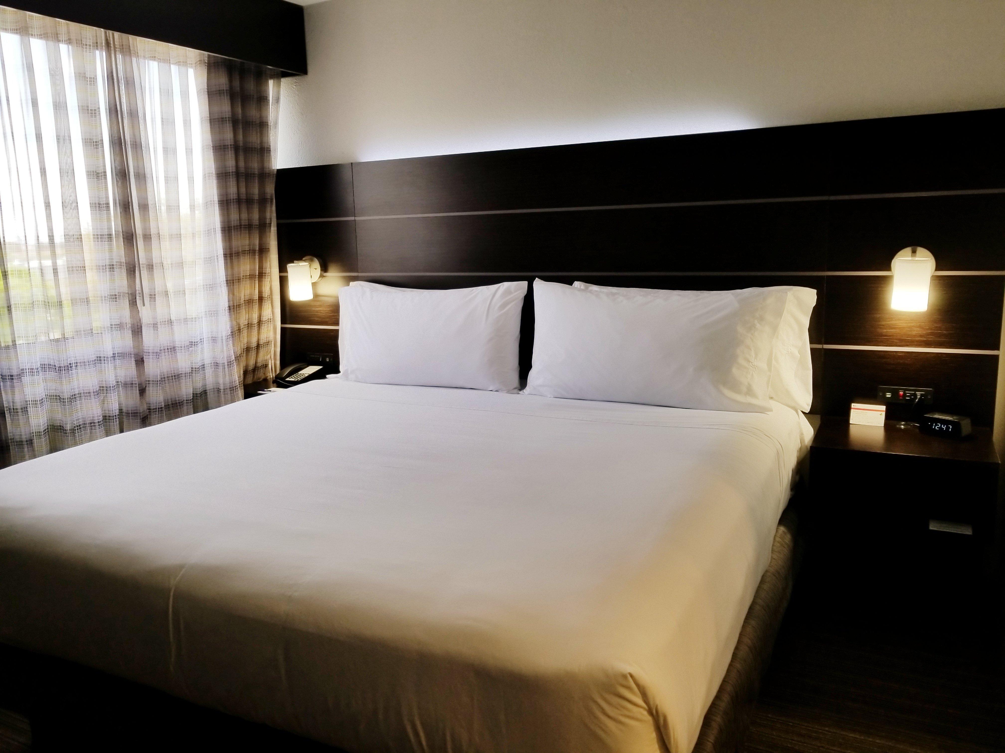 Holiday Inn Express Hotel & Suites Miami - Hialeah By Ihg Exterior foto